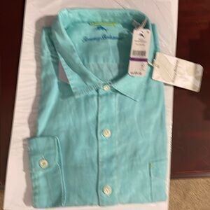 Tommy Bahama Men’s XXL Sea Glass Breezer LS linen shirt.  Color is Lawn Chair.